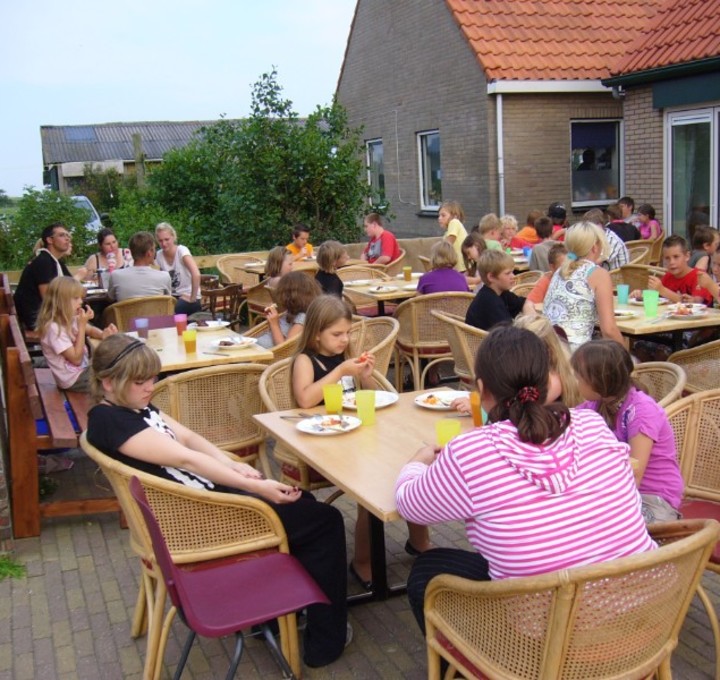 Gruppenunterkunft Zonnedauw Außenbereich