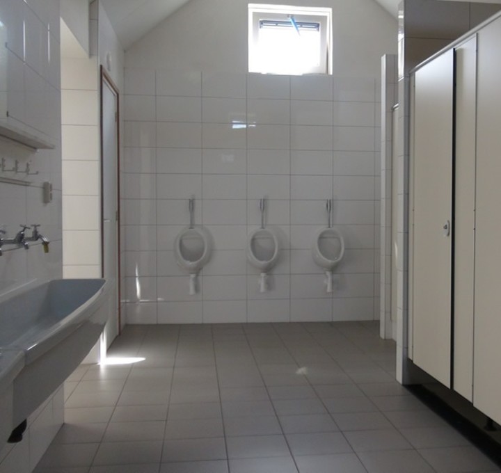 Albatros Toilette